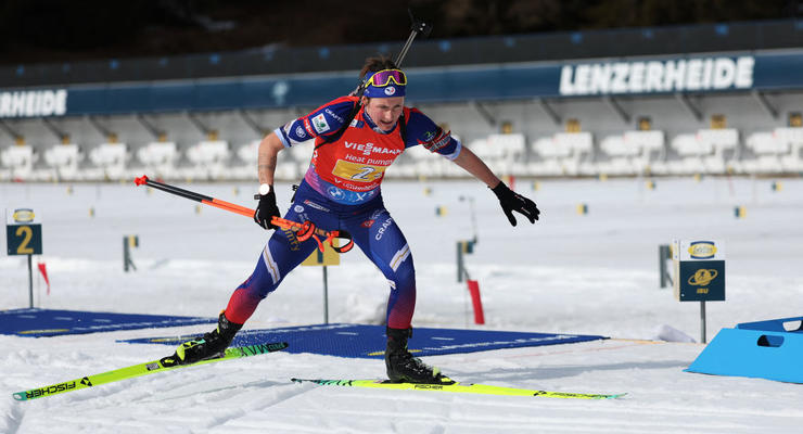 Франция уверенно выиграла женскую эстафету на чемпионате мира, Украина не вошла в топ-10