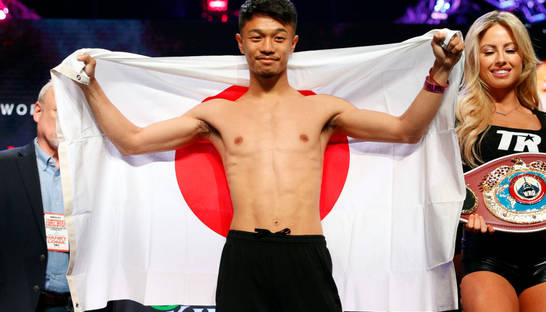 Накатани нокаутом защитил титул WBC в легчайшем весе