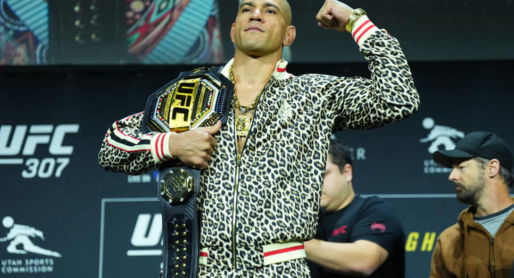 "Действительно хочу боксировать с Усиком": чемпион UFC не отказался от идеи боя с украинцем