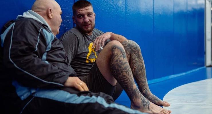 Амосов одержал первую победу после ухода из Bellator