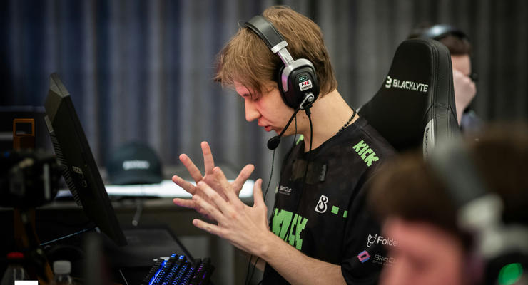Украинская команда B8 обыграла Astralis и вышла в основной этап BLAST.tv Austin Major 2025