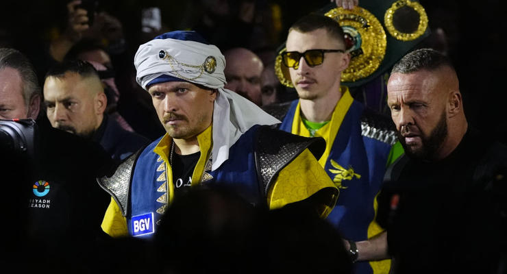 Околі про прийдешній бій Усик-Дюбуа: Чемпіонські пояси можуть звільнитися