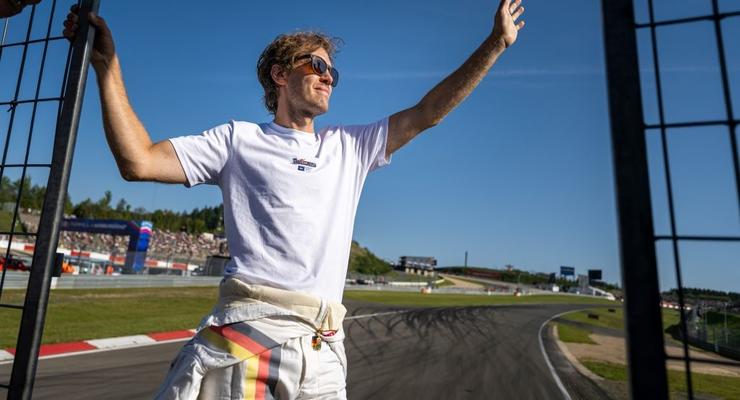Феттель - идеальный преемник моего места в Red Bull - Хельмут Марко