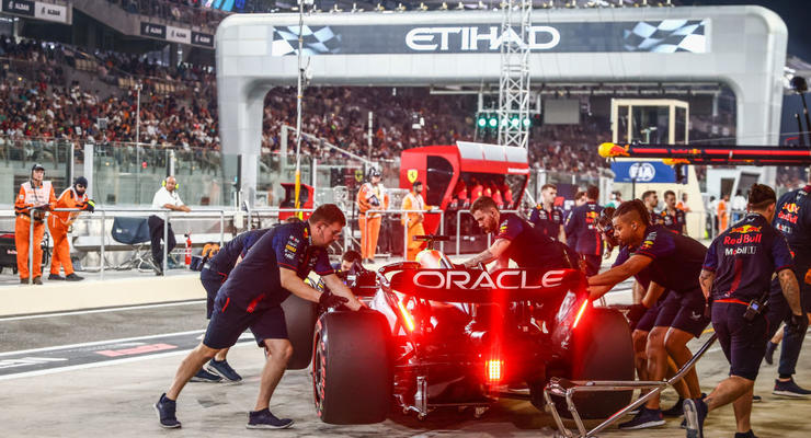 Red Bull нацелена на воспроизведение технологий McLaren для улучшения управления износом шин