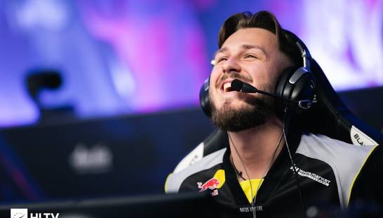 NaVi доминируют на летнем турнире CS2, обыграв G2 и продвигаясь к победе