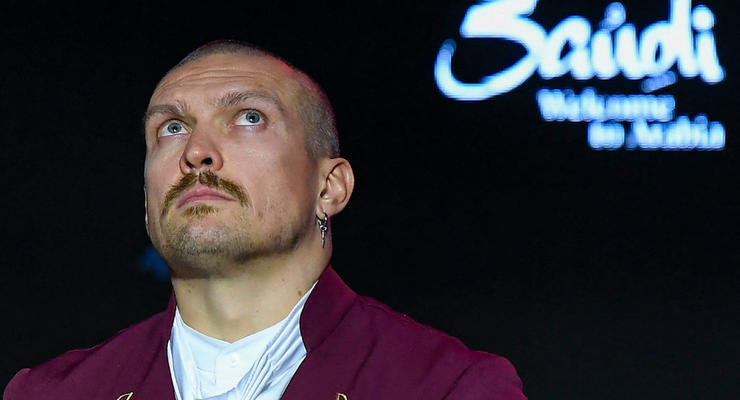 Усик про нічну атаку на Київ: Ви говорите про мир, але миру немає