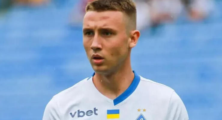 Сандерленд веде переговори про перехід українського футболіста Ваната з Динамо