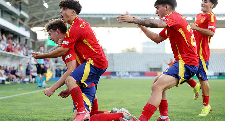 Испания U-19 в упорной борьбе обыграла Германию и вышла в финал ЧЕ