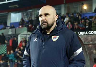 Әйелдер жағажайда қалай сиқырланады Пискада терең вибратор