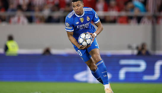 Килиан Мбаппе - игрок недели в Лиге чемпионов после четырехголевого розыгрыша