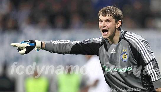 Вратарь Динамо опроверг информацию о переходе в Оболонь