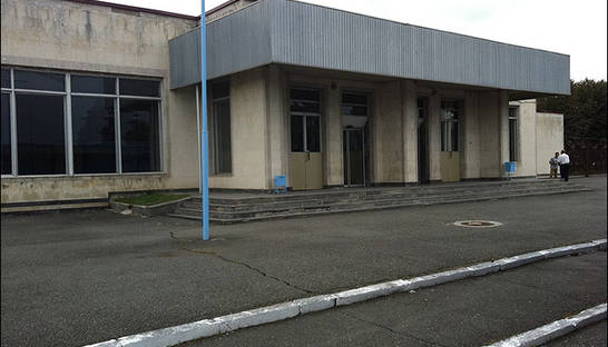 Гути: Аэропорт во Владикавказе похож на фильм ужасов