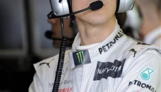 Шумахер выиграл вторую практику на Гран-при Австралии