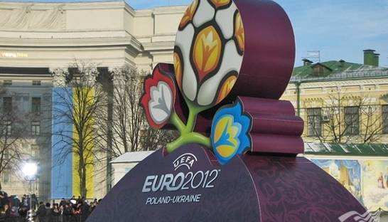1 335%. Гости Евро-2012 вынуждены переплачивать за проживание в Украине