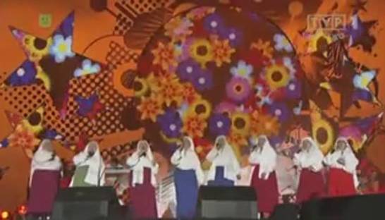 Koko Koko Euro Spoko. Бабушки исполняют фан-песню сборной Польши на Евро-2012