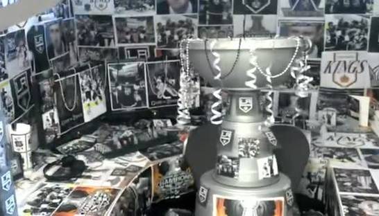 Все в Королях. Коллеги подшутили над фаном Дьяволов