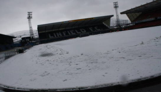 Матч России в Северной Ирландии повторно отменен