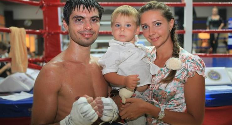 Интерконтинентальный чемпион Тимур Ахундов и его семья