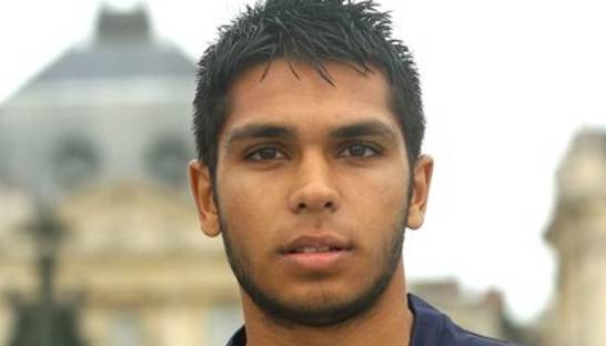 Защитник Бордо прилетит в Киев на переговоры с Динамо