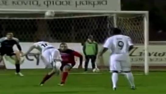 Видео самых лучших голов пяткой