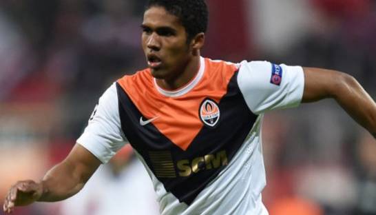 Бавария следит за Дугласом Костой на Копа Америка