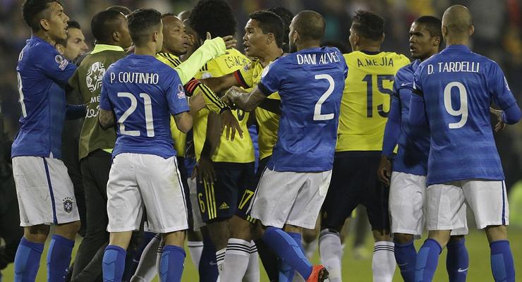 Горячие парни: Конфликт Неймара и Бакки после матча Бразилия - Колумбия
