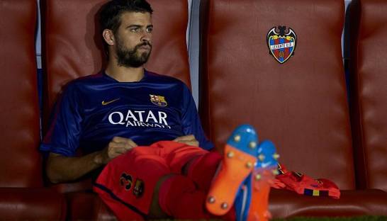 Жерару Пике грозит 12-матчевая дисквалификация за оскорбление матери арбитра