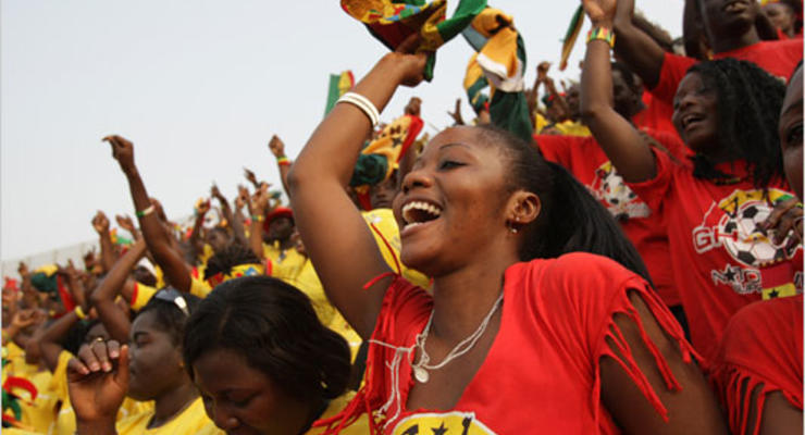 Сексуальные девушки будут привлекать зрителей к матчам чемпионата Ганы