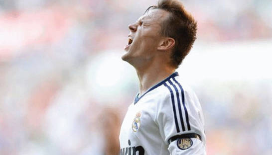 Главный тренер сборной России попросил Черышева покинуть Реал - источник