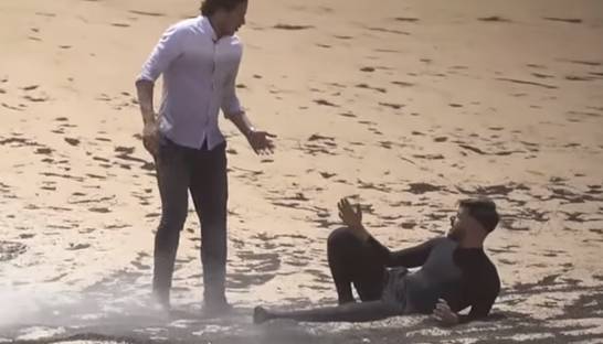 Игрок Сток Сити избил организатора жестокого розыгрыша на телевидении