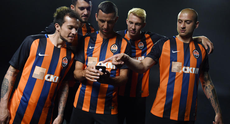 Шахтер показал огненный дизайн игровых номеров