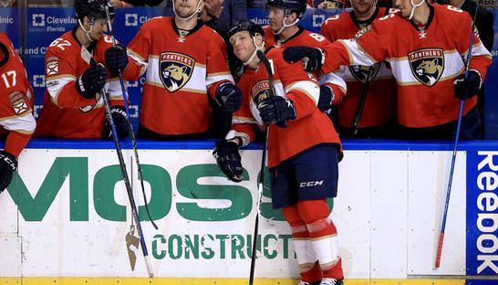 Клуб НХЛ временно переедет в другой город из-за урагана Ирма