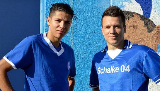 Коноплянка принял участие в презентации ретро-формы Шальке