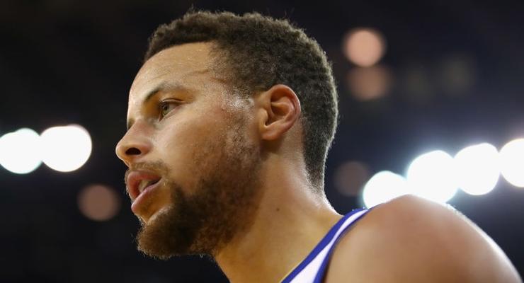 Карри будет учить баскетболу онлайн