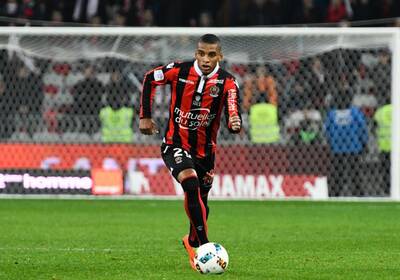 Фанаты Ниццы угрожали расправой игроку Интера и его жене