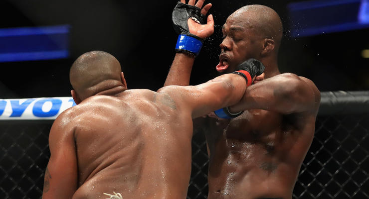 UFC: лучшие бои 2017 года