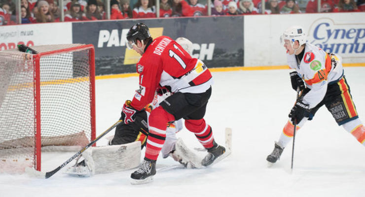 Донбасс выиграл первый матч финальной серии УХЛ