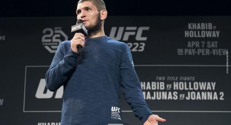 UFC 223: видео онлайн трансляция взвешивания бойцов