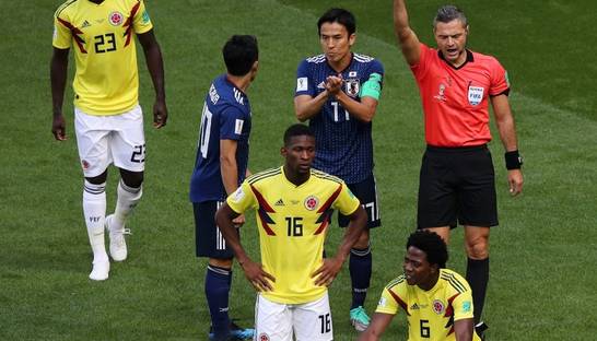 Фанаты сборной Колумбии угрожают смертью игроку за удаление в матче с Японией