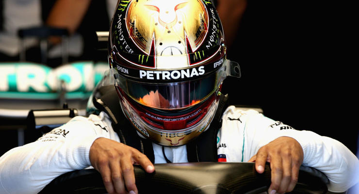 Хэмилтон стал лучшим в квалификации Гран-при Великобритании