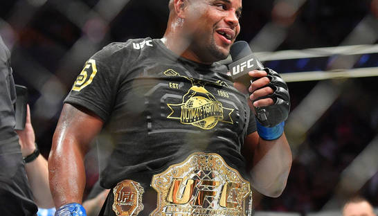 Кормье заявил, что вернется в полутяжелый вес