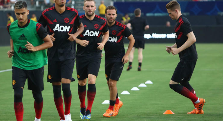 МЮ оштрафовали на 15 тысяч евро