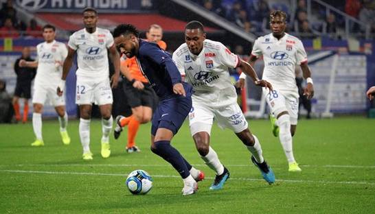 ПСЖ минимально обыграл Лион благодаря голу Неймара