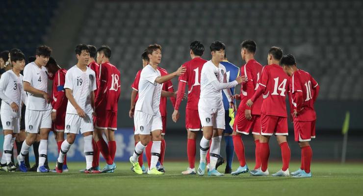 КНДР - Южная Корея впервые за 29 лет сыграли в Северной Кореи