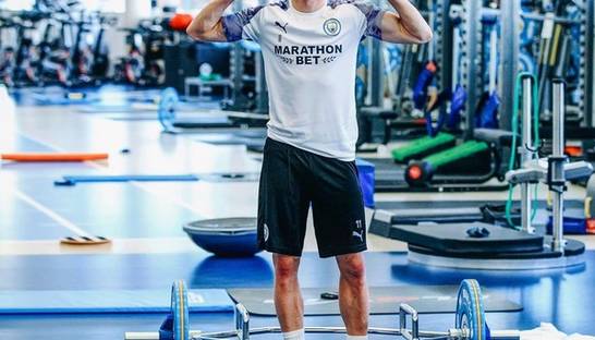 Оставайтесь сильными: Зинченко показал, как тренируется в условиях карантина