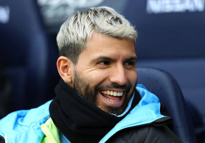 Агуэро составил символическую сборную из аргентинцев, в которой нет Марадоны