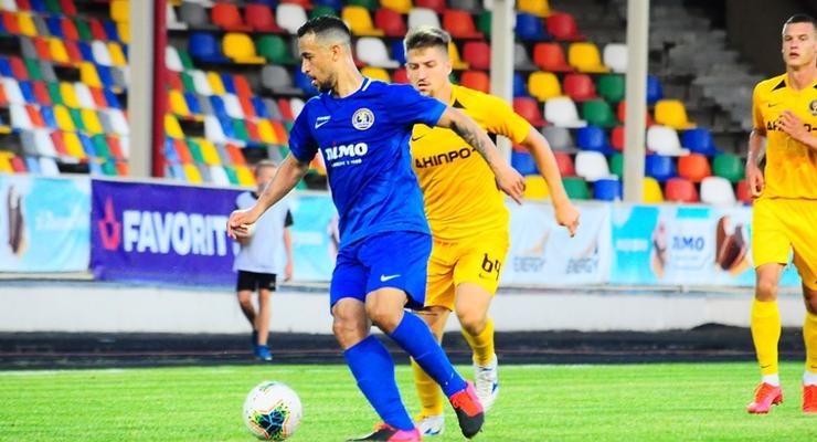 Днепр-1 вырвал победу над Львовом, забив два мяча в конце матча