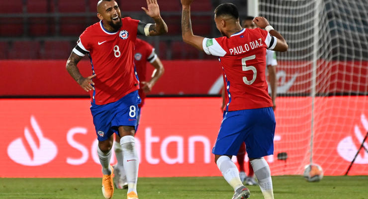 Видаль оформил дубль и помог Чили обыграть Перу
