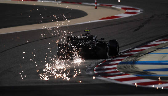 Боттас выиграл вторую практику Гран-при, опередив Хэмилтона