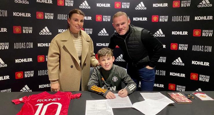 Сын Руни подписал контракт с Манчестер Юнайтед